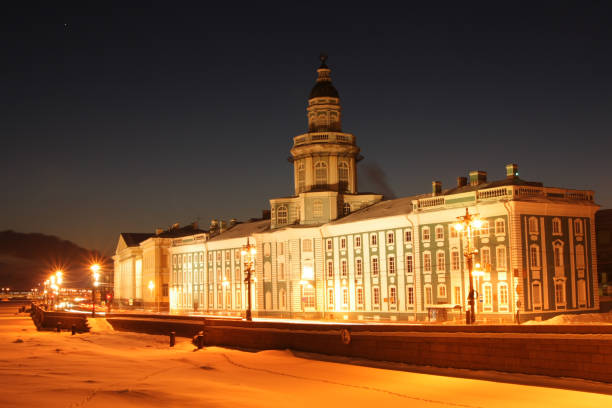 Весенний праздник фонтанов в Петергофе