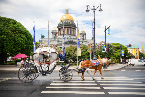 Санкт-Петербург на Открытие фонтанов 