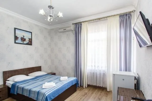 Отель Рената